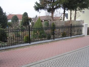 Zaun- und Torkombinationen